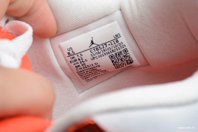 Air OrangeCT8527-118 Jordan Team 4 0807